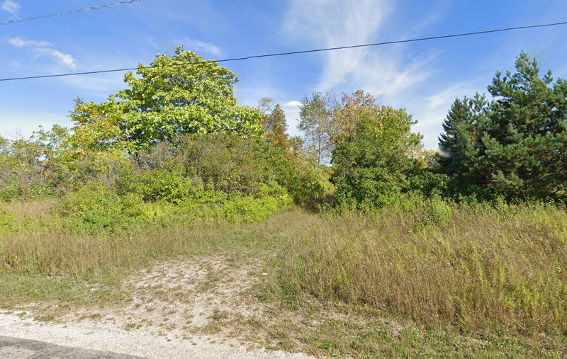 Petoskey Motor Speedway - 2023 Street View Of Old Driveway On To Track Lot